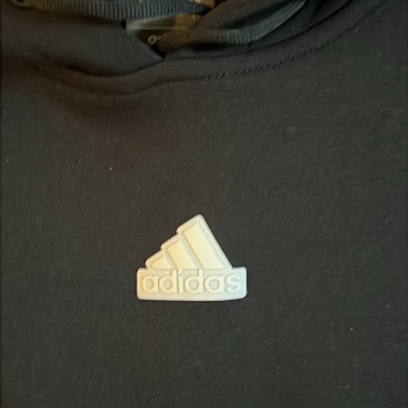 NWT Stylish Small Woman’s Cropped Black Pullover Hoodie - Picture 2 of 11